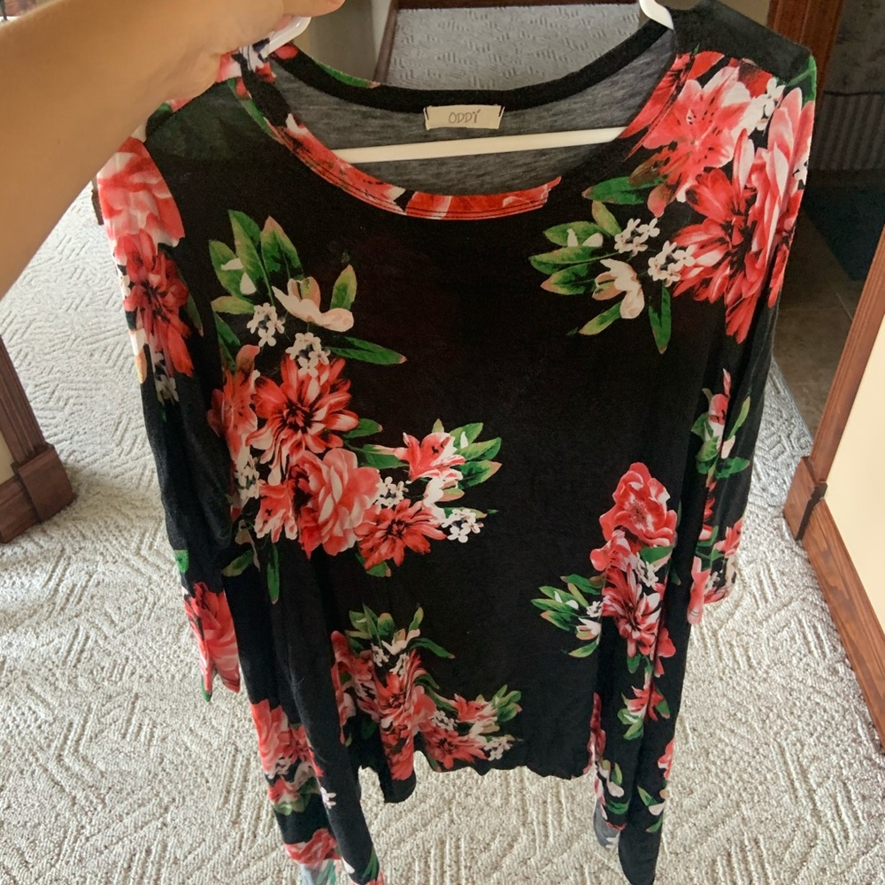 Flowy Three-quarter length shirt